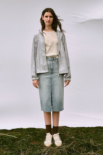 WOMENS CROP RECYCLED RAINCOAT - DENIM | PAQME