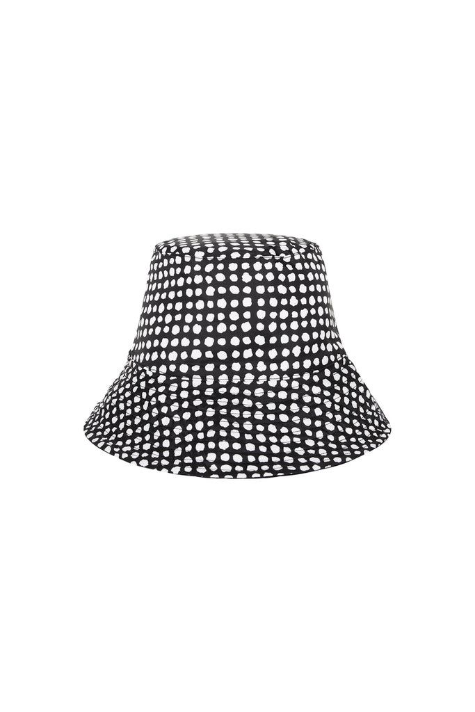 REVERSIBLE RECYCLED BUCKET HAT IN BLACK DALMATION | PAQME